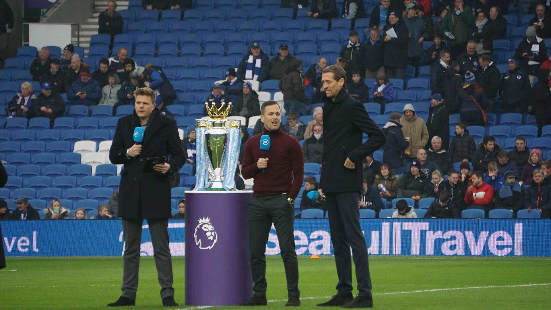 专家：国家德比VAR说“谢天谢地”是庆幸没有看漏手球.