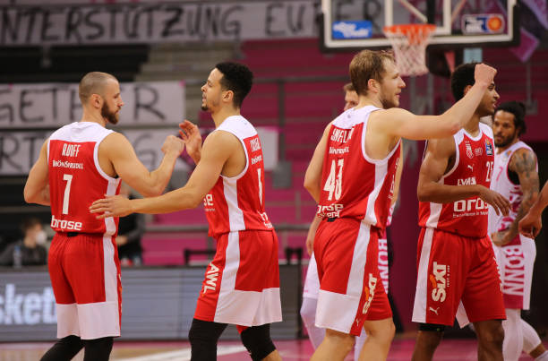 调整和适应 调整和适应